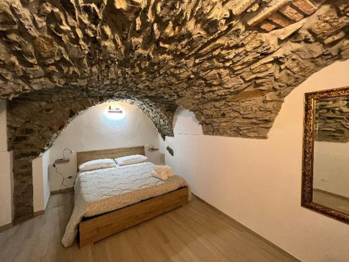 Appartamento Incantevole La Grotta Apricale Extérieur photo
